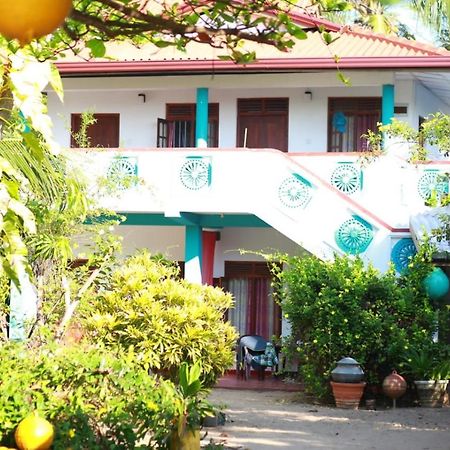 טנגלה Mallika Guest House מראה חיצוני תמונה